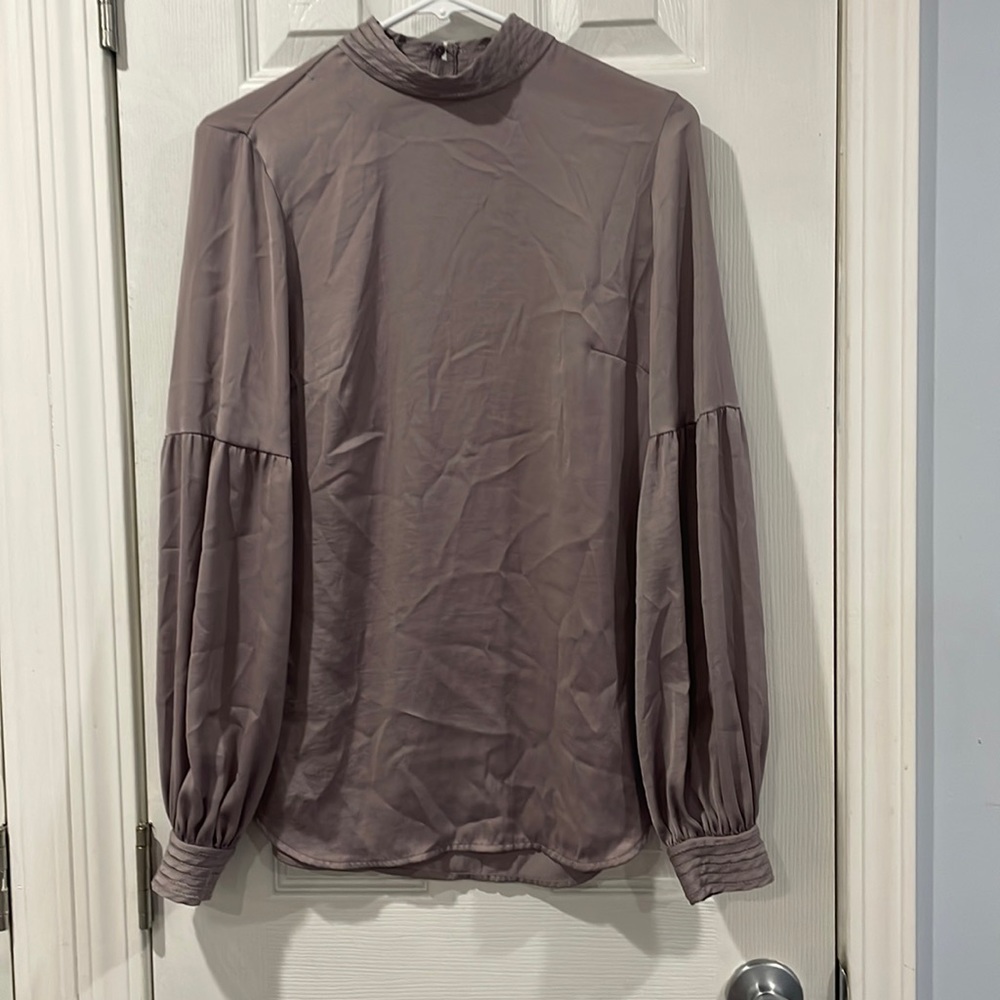 Preloved H&M top size 8
